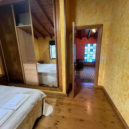 Gestiona2r - Casa 5 Personas Con Terreno En *